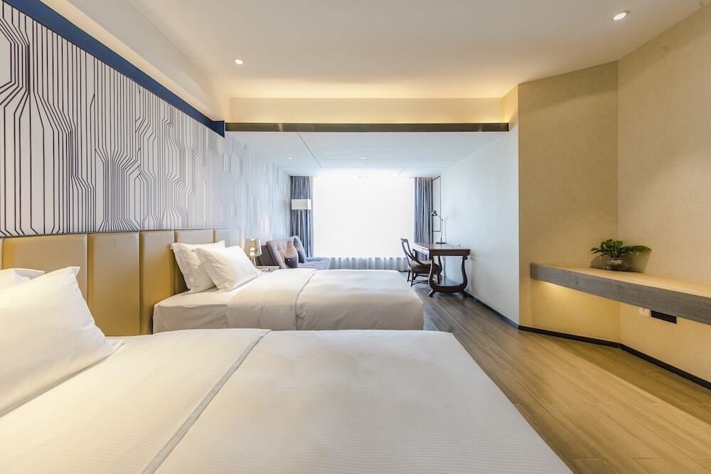 Фучжоу: Pesht Premier Hotel