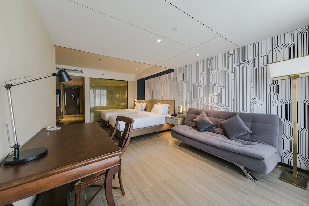 Фучжоу: Pesht Premier Hotel
