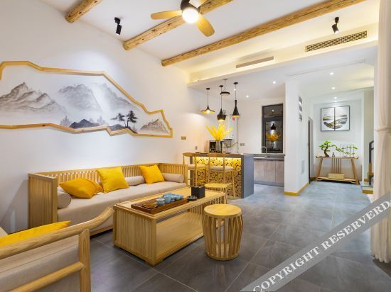 Чэнду: Yi   Shu Lanshan Holiday Courtyard