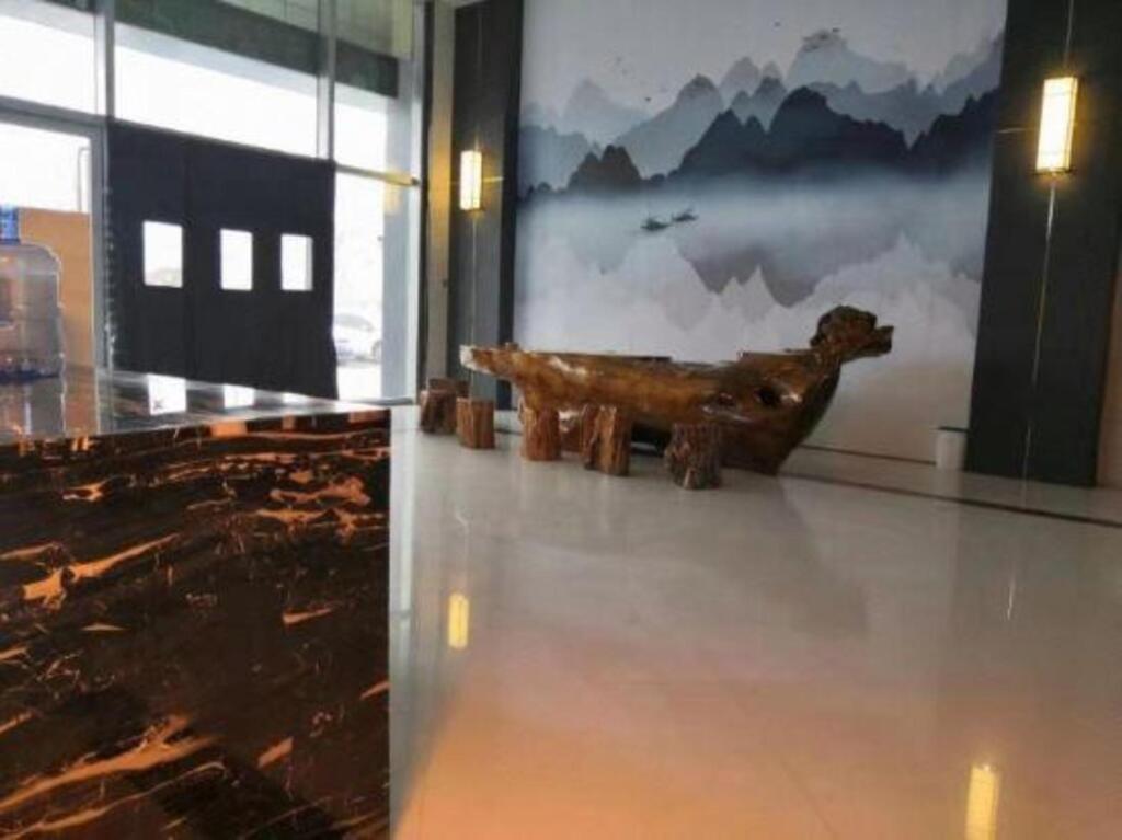 Хандань: Handan Zuge Hotel