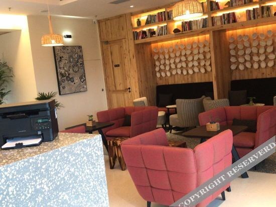 Сиань: Huajiantang and Deer Hotel in Xi'an Shijing