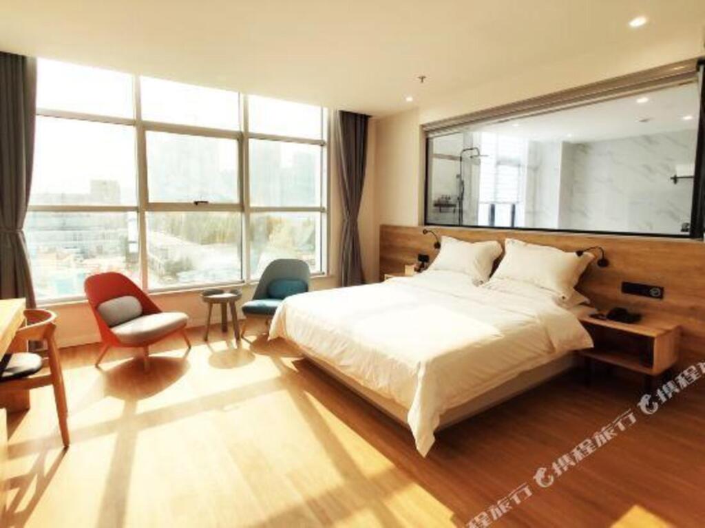 Чжэнчжоу: Tuoge Ruoge Nara Hotel (Zhengzhou University New Campus)