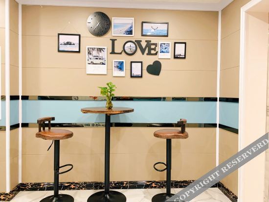 Цзуньи: Zunyi Aizhu Smart Hotel