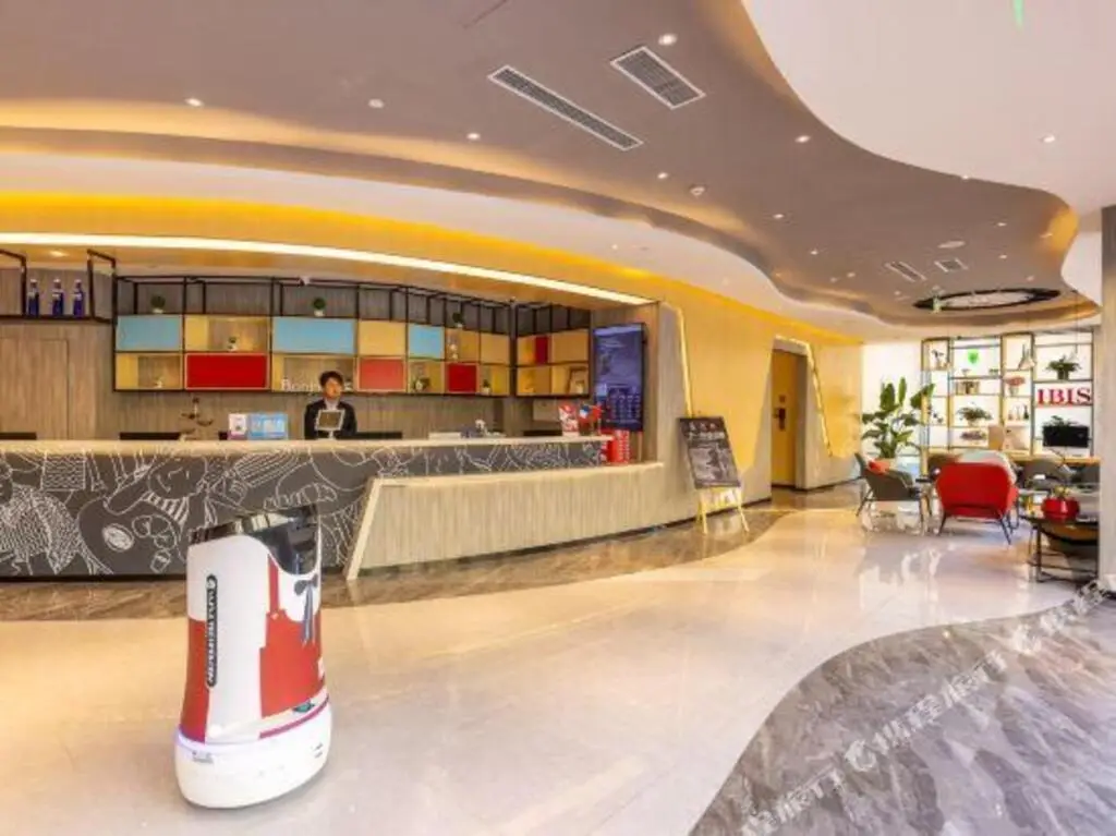 Ibis hotel(Longnan railway station store) — фото 1