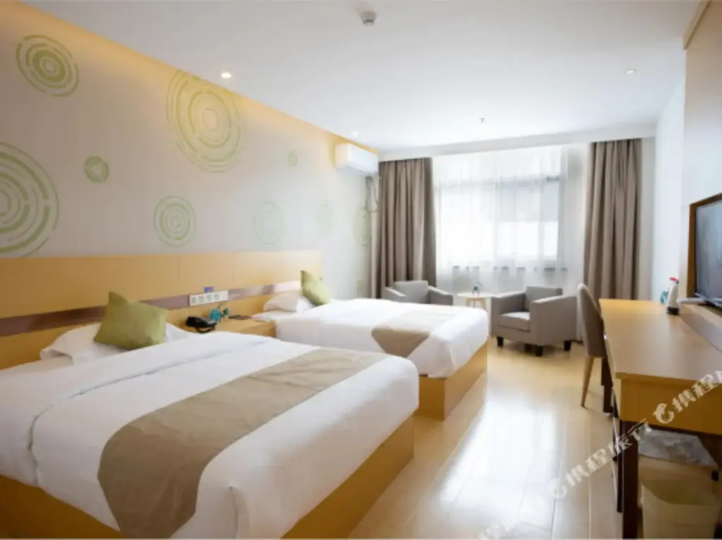 Тайчжоу: Green tree  Hotel（LinHai High speed railway south station)
