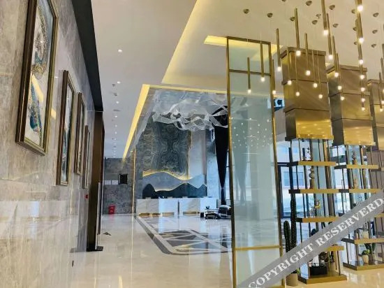 Гардзе: Zana Hotel (King Gesar City Branch)