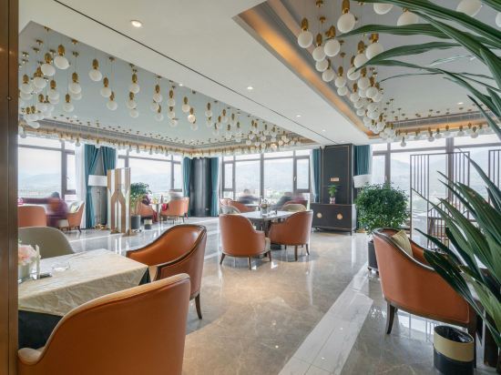Гардзе: Maji Ami ChenXi Hotel