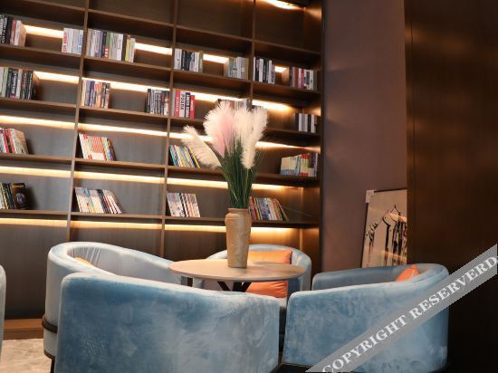 Цзуньи: Wuchuan bulman Hotel