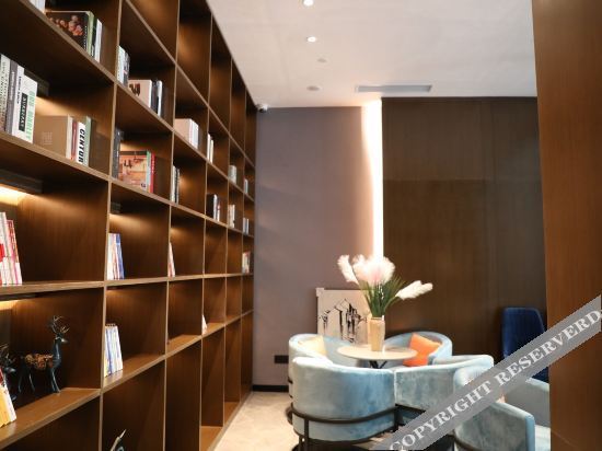 Цзуньи: Wuchuan bulman Hotel