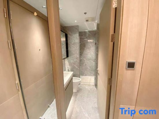 Шэньчжэнь: Home Livable International Apartment (Shenzhen International Exhibition Center Store)