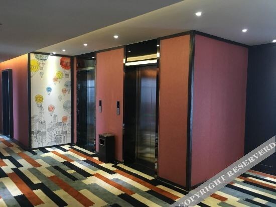 Циндао: Ibis Hotel (Qingdao Xihai'an Bus Terminal)