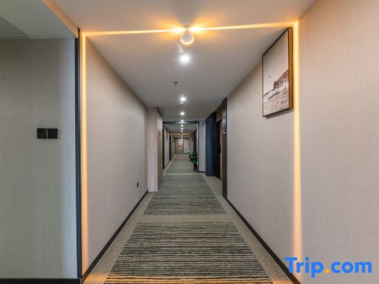 Чжанцзяган: GreenTree Inn Express Zhangjiagang Hexing Town Shazhou Professional Institue of Technology