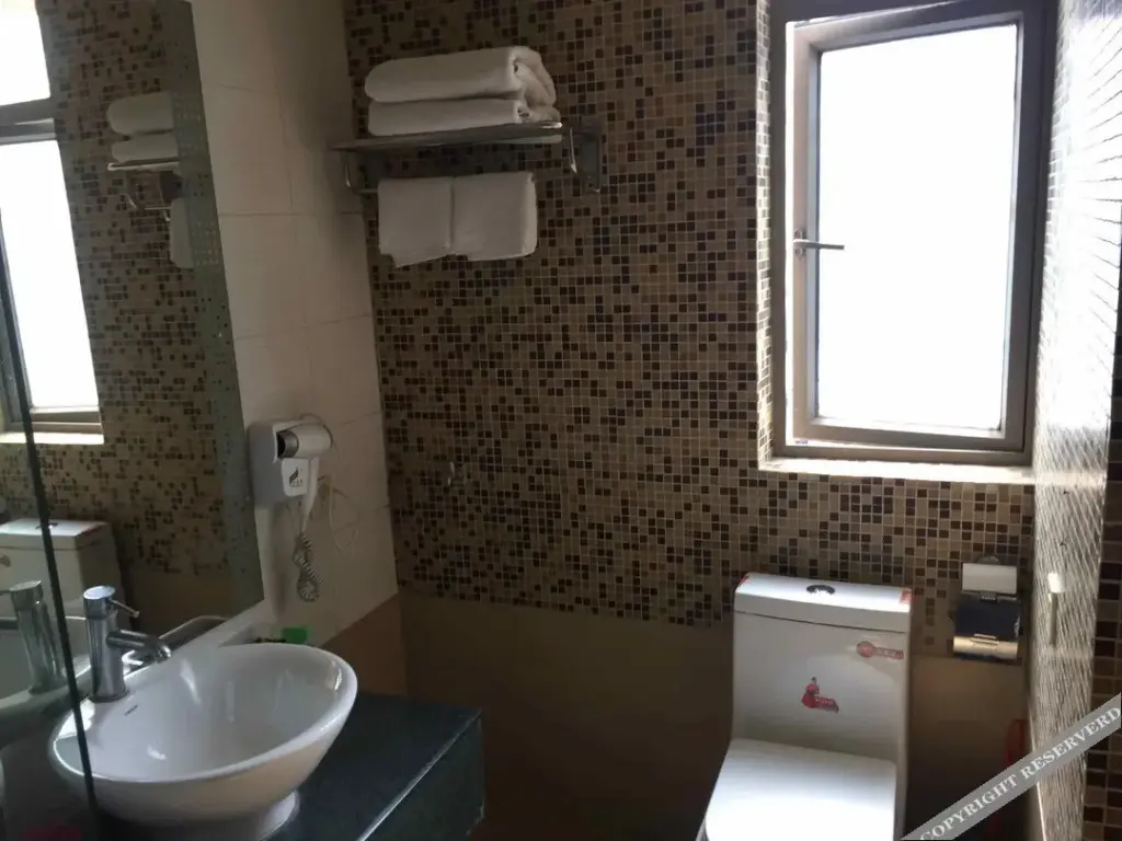 Ухань: Zouzhenai Theme Hotel (Wuhan Qingnian Road Subway Station)