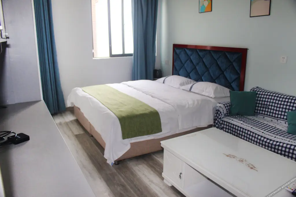 Чэнду: Leyi Hotel (Chengdu Longquan)