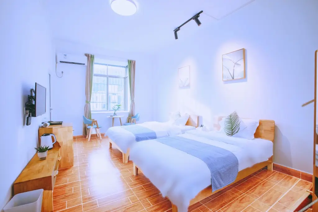 Чжухай: July Hostel
