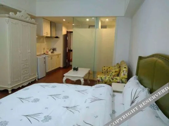 Цзясинь: Jiaxing Mingshang Apartment