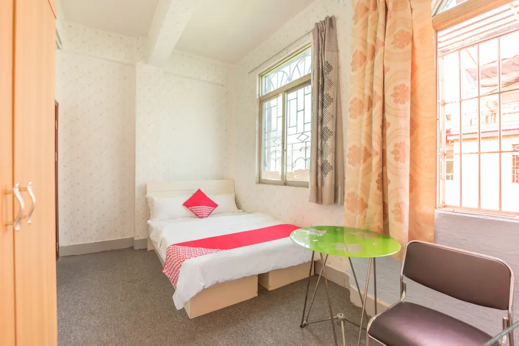 Фошань: Heng wei apartments