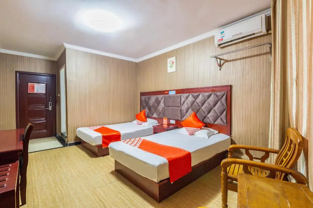 Наньчан: OYO Baozhen Hotel
