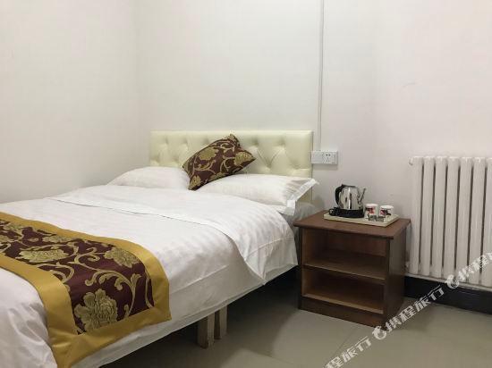 Тунчуань: Yuyuan Hostel