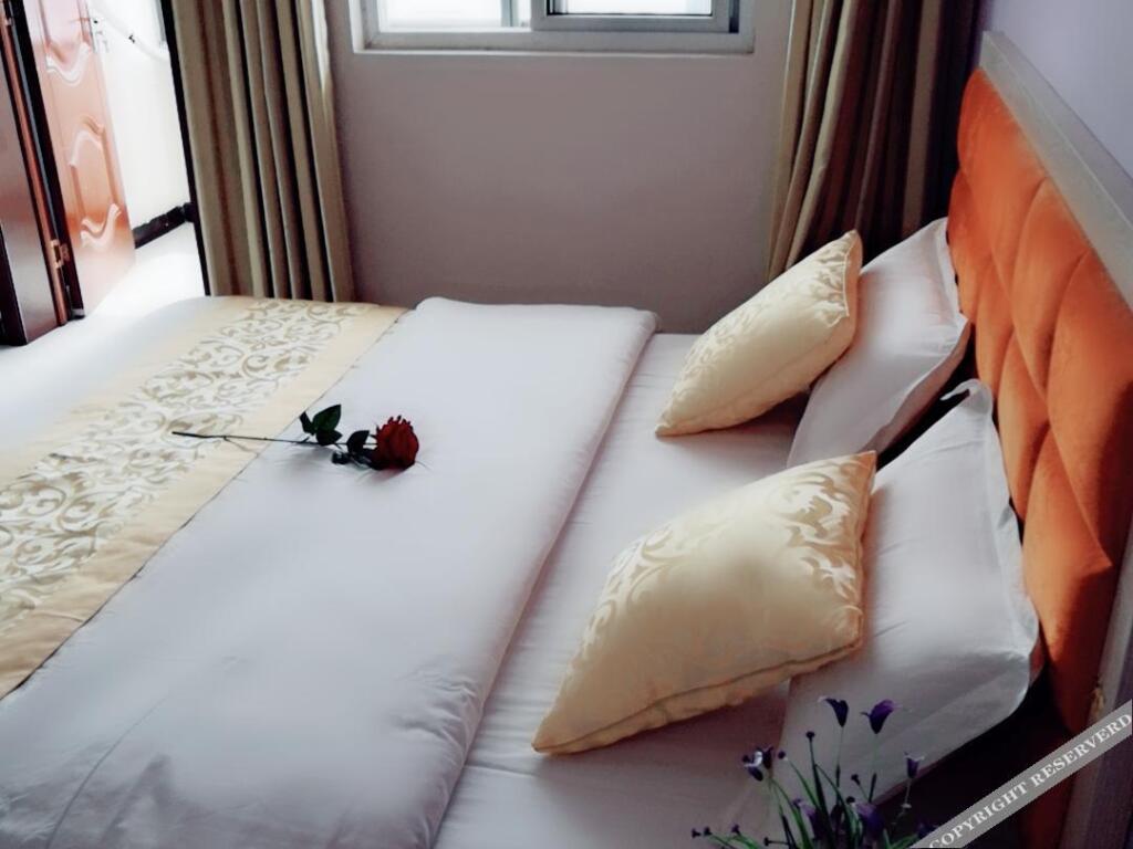 Кайфын: Tokyo Holiday Inn (Kaifeng Qingming Shangheyuan Henan University Jinming Campus)