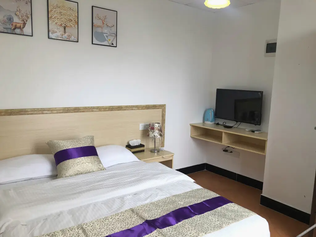 Гуанчжоу: Guangzhou Junyue Business Residence