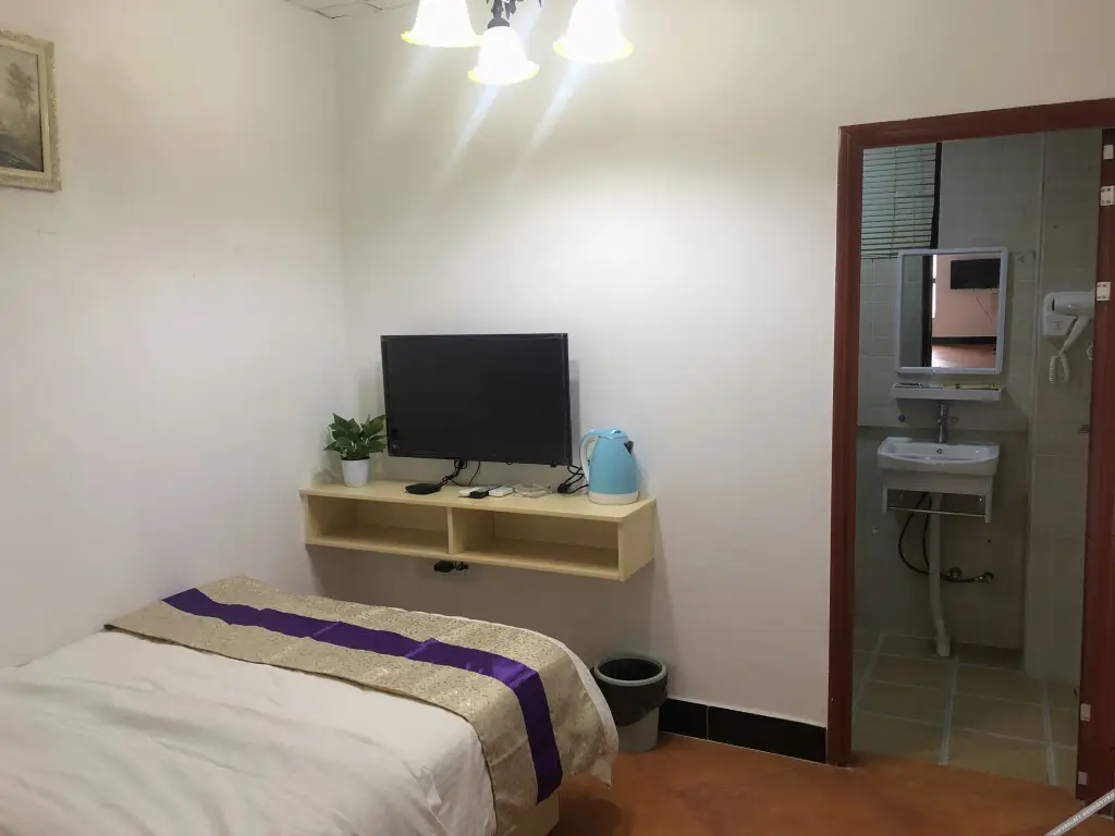Гуанчжоу: Guangzhou Junyue Business Residence