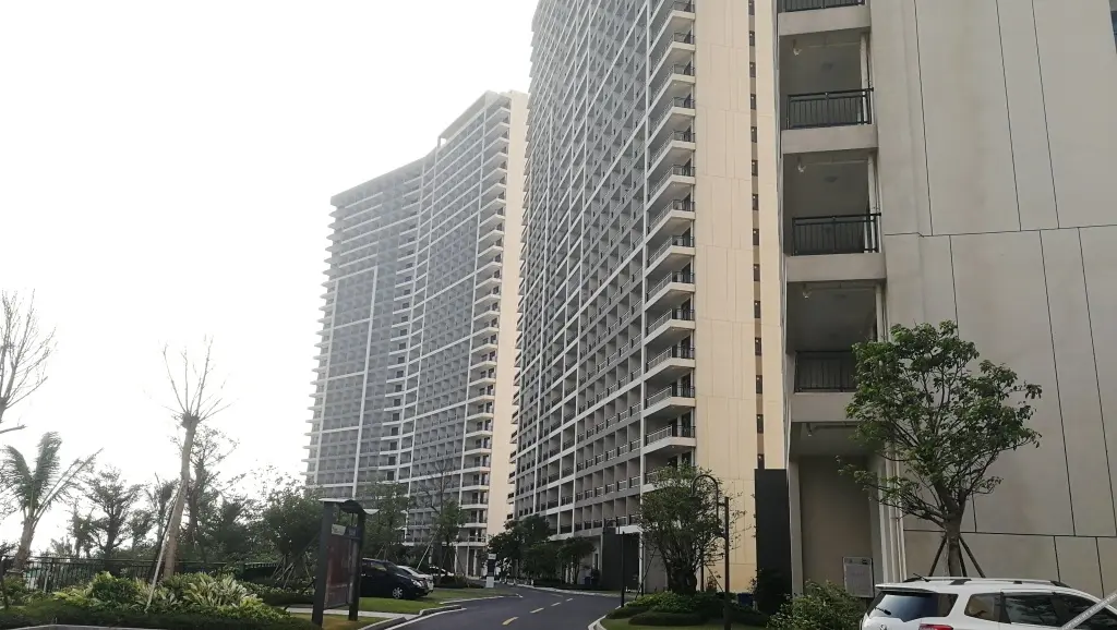 Чжаньцзян: Wuchuan East Coast Apartment