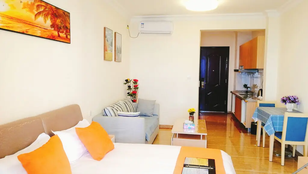 Чжаньцзян: Wuchuan East Coast Apartment