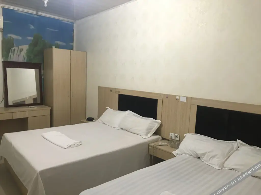 Цюаньчжоу: Quanzhou Renxian Residence