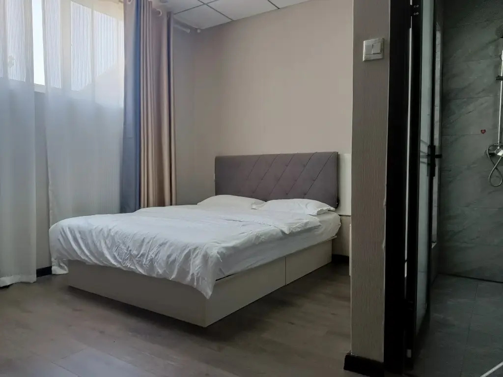 Цзинань: Dexin Express Hotel (Zhangqiu Harmony Plaza)