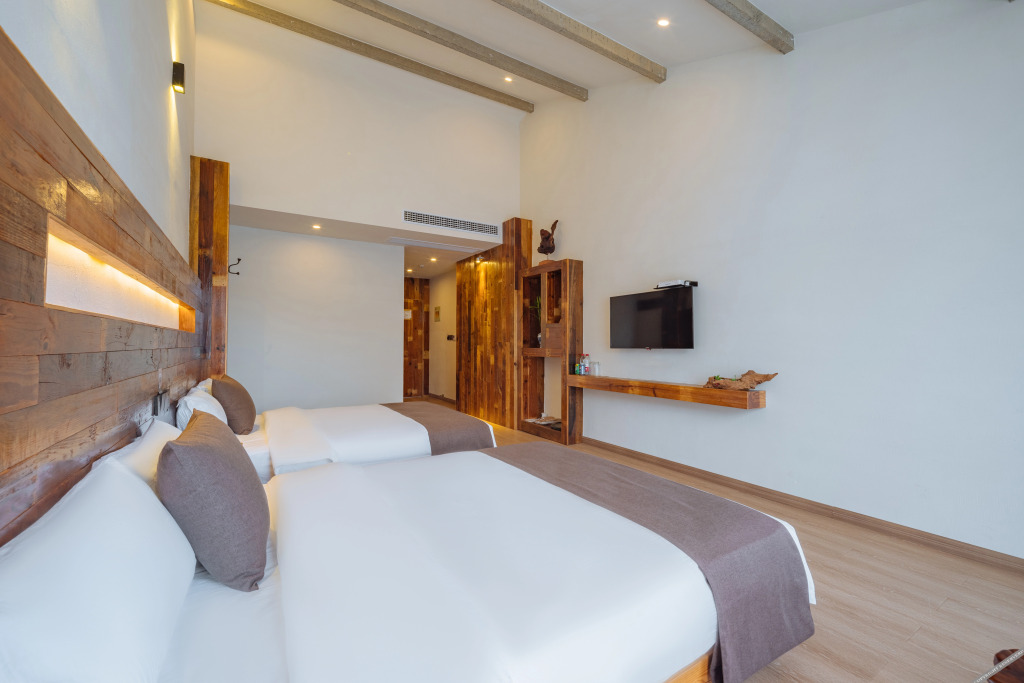 Чанчжоу: Floral Hotel·Nanshan bamboo sea deep stream source root art people