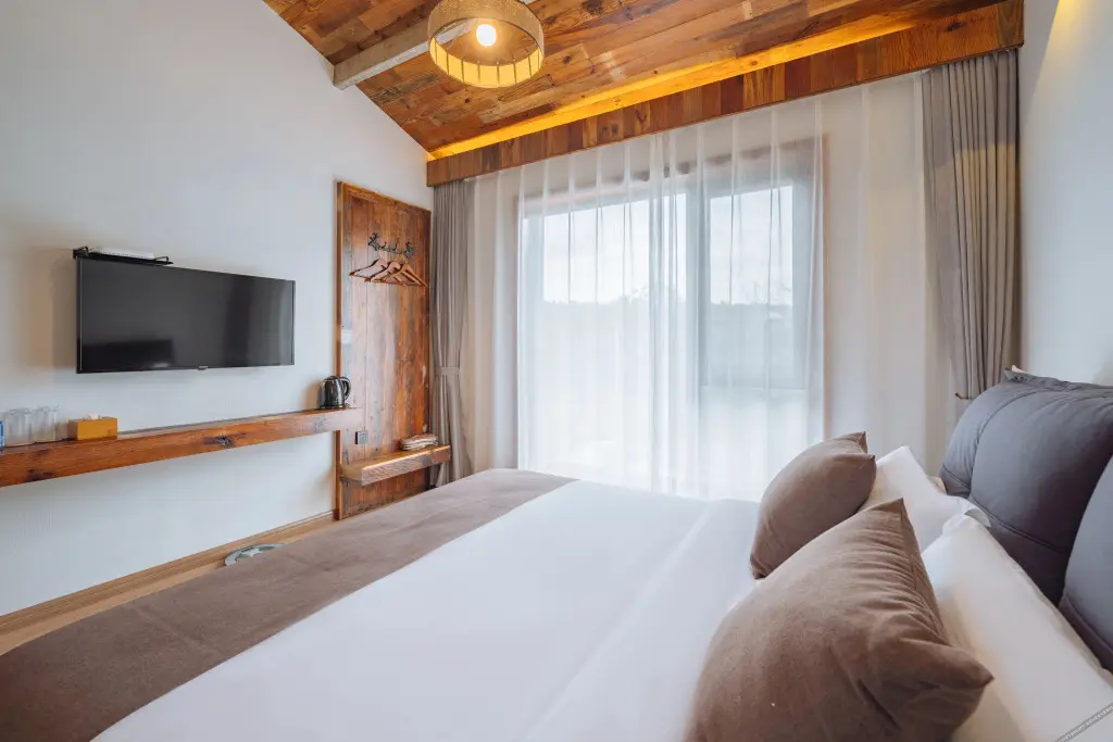 Чанчжоу: Floral Hotel·Nanshan bamboo sea deep stream source root art people