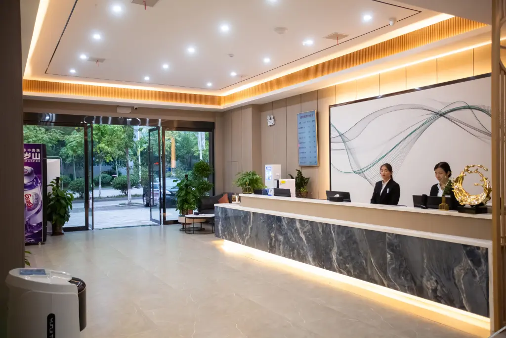 Чичжоу: Lili Orange Light Luxury Hotel