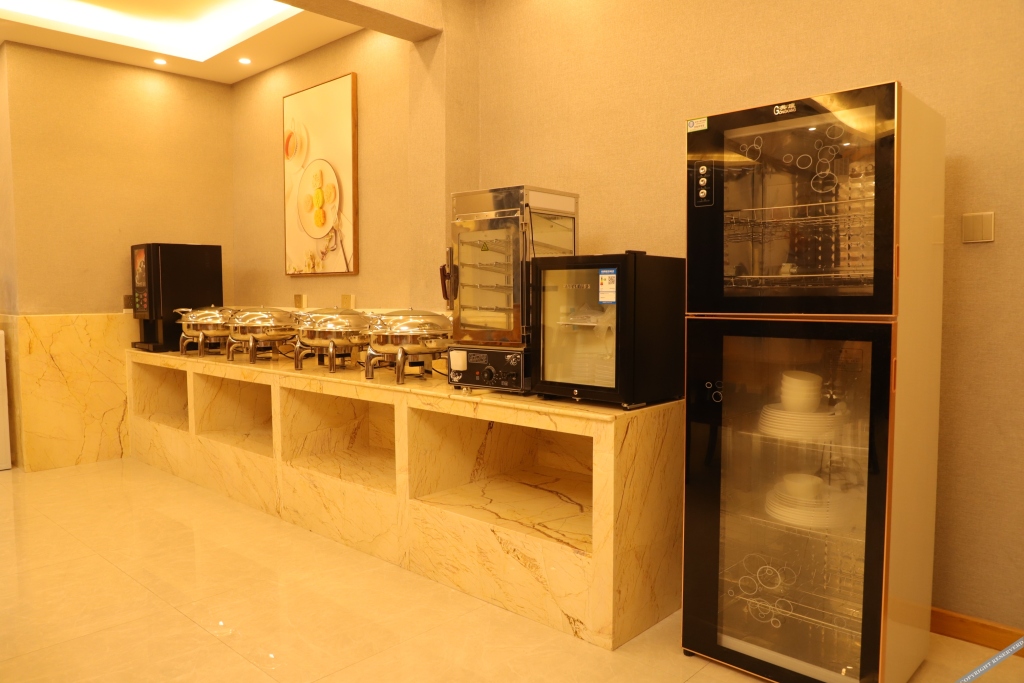 Хецзе: Vienna 3 Good Hotel (Heze Hi-Tech Zone Branch)