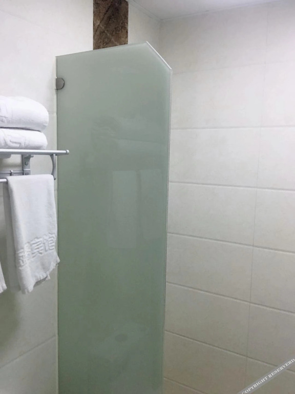 Шанхай: Yijia Hotel