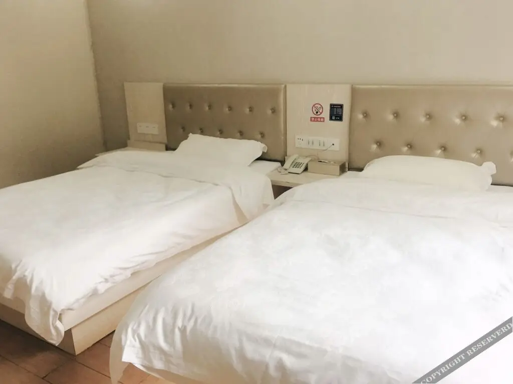 Шанхай: Yijia Hotel