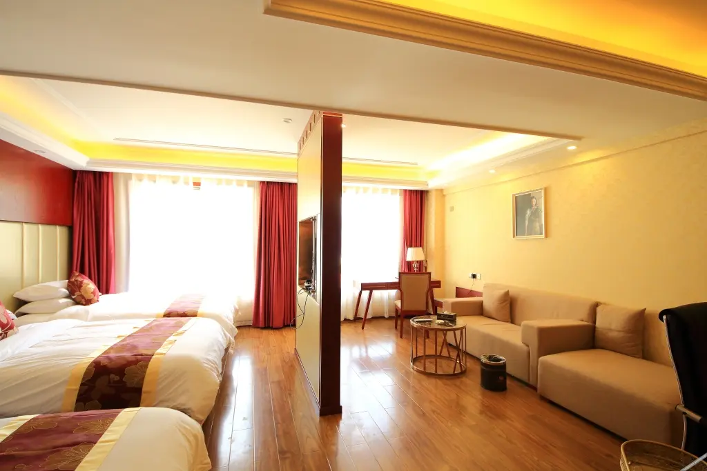 Гу'эргоу: Shiman Hot Spring Hotel