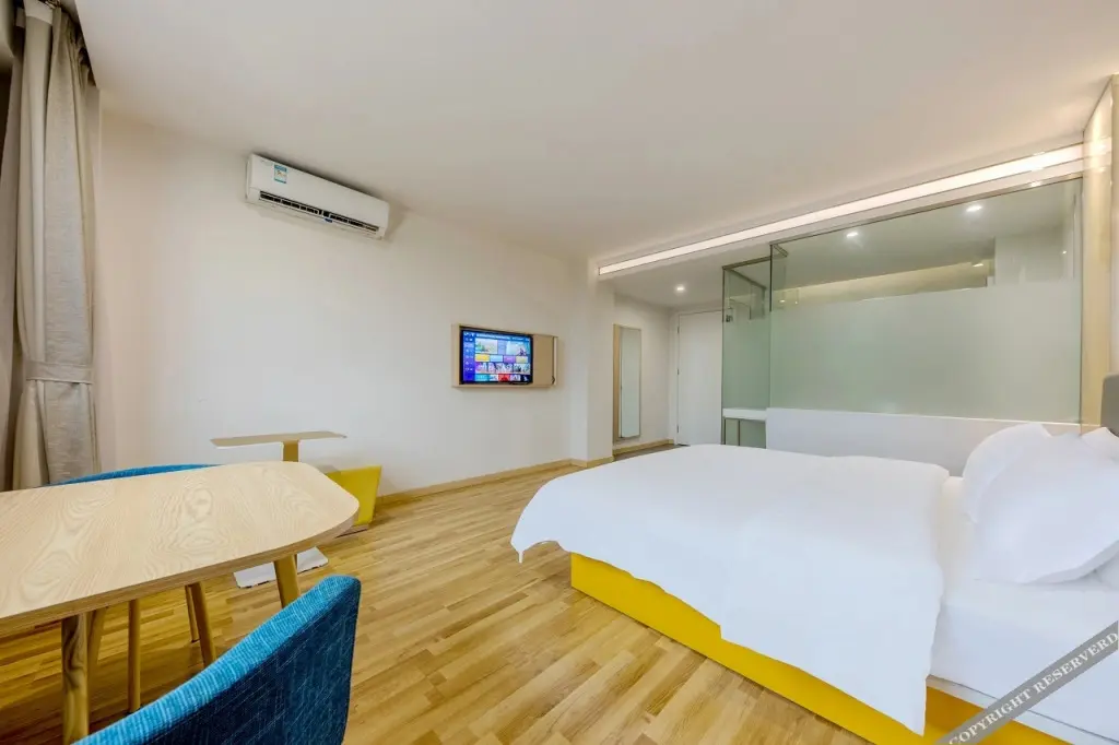 Гуангхан: 7 days hotel (Huaying Liangtai international store)