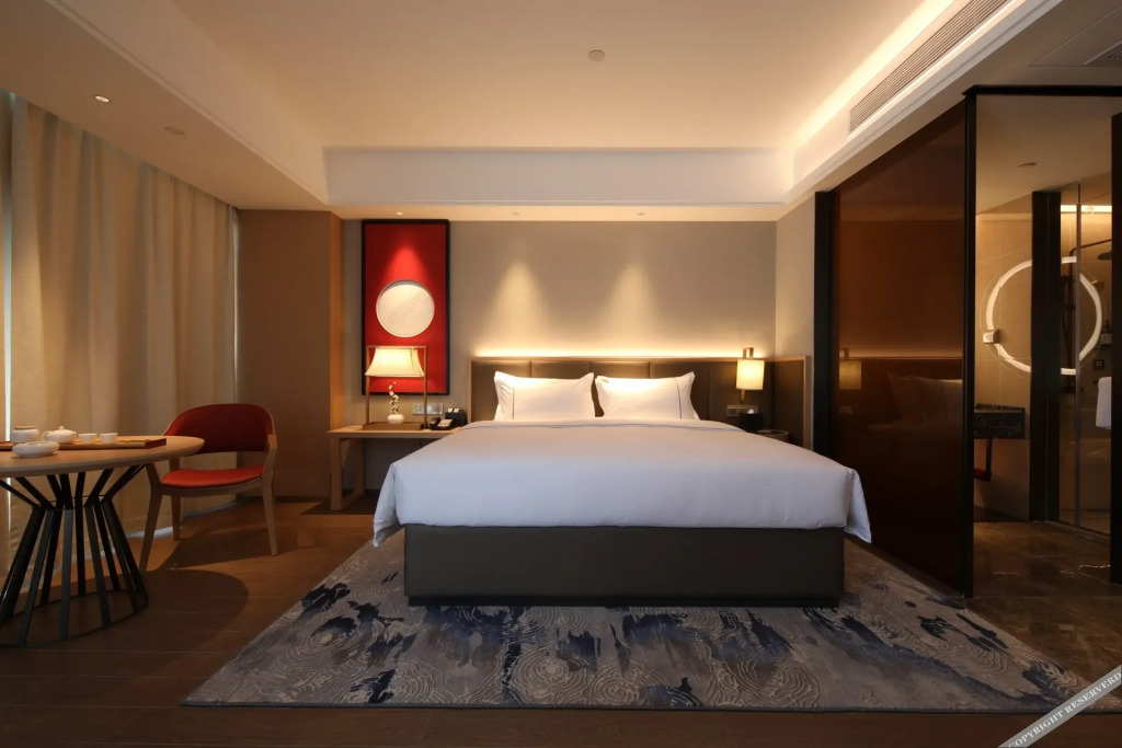 Сяньнин: Echeng Hotel (Chongyang Government, Fragrant Hill No.1)