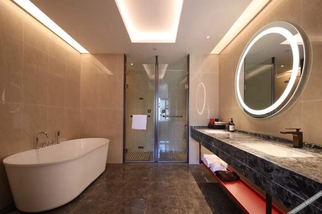 Сяньнин: Echeng Hotel (Chongyang Government, Fragrant Hill No.1)