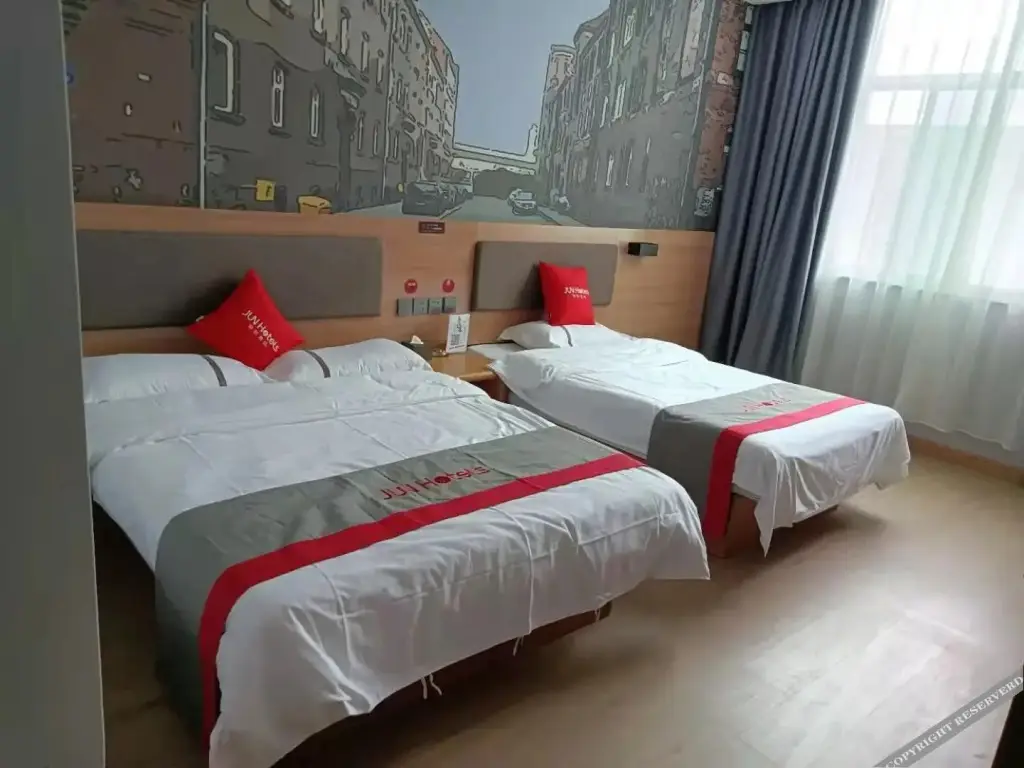 Баодин: Junyi chain hotel (Gaobeidian Baigou Trade City store)