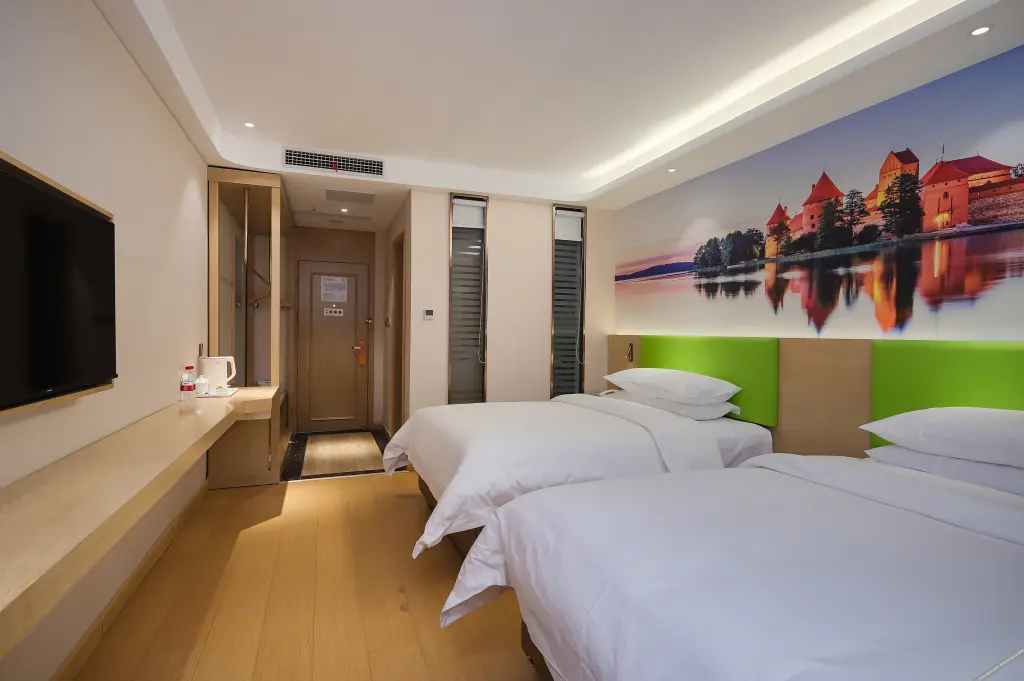 Хецзе: Vienna 3 good hotel (Juye store)