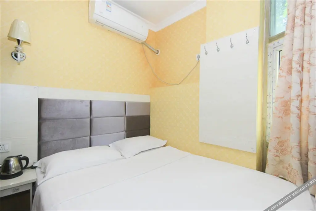 Чжэнчжоу: Zhengzhou City 911 express Hotel