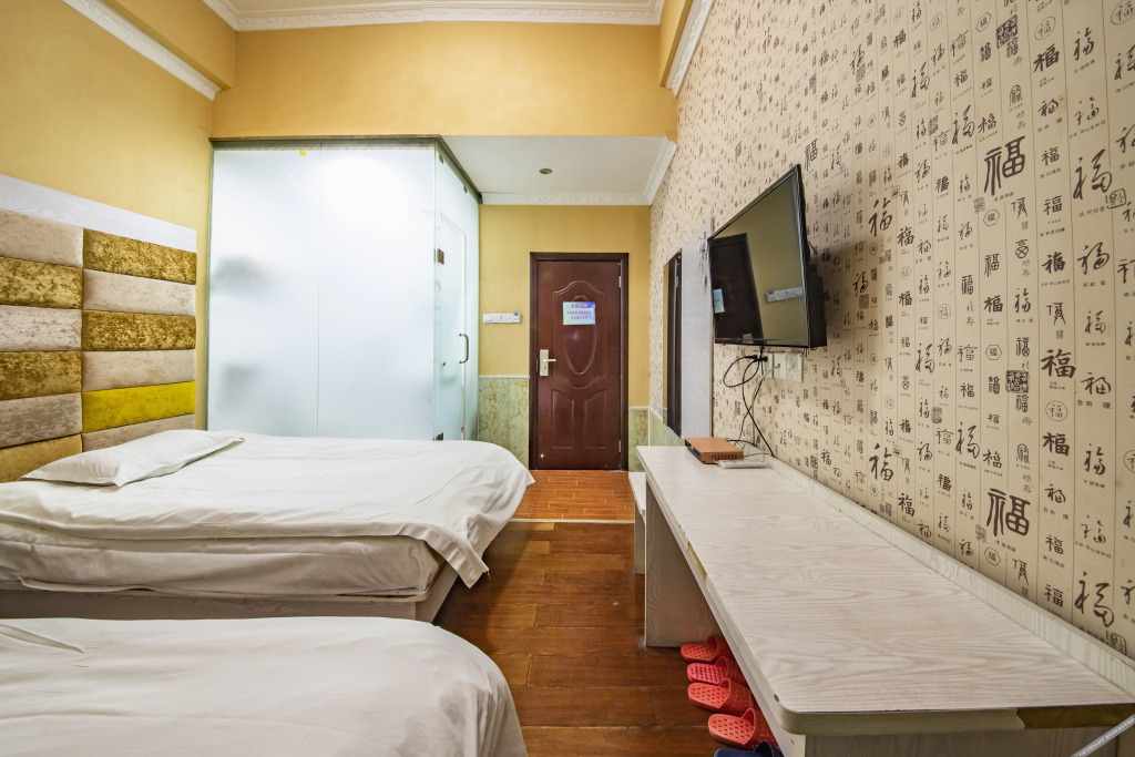 Чжэнчжоу: Zhengzhou City 911 express Hotel
