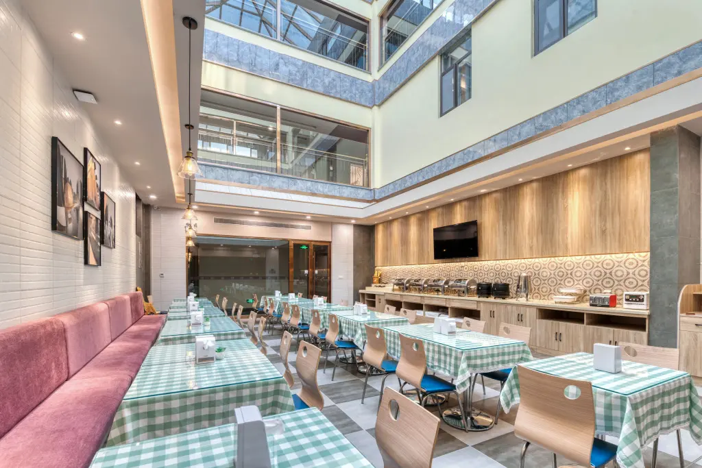 Лаиву: Grace Inn（Jinan Laiwu Changshao North Road Zhangjiawa Town Government）
