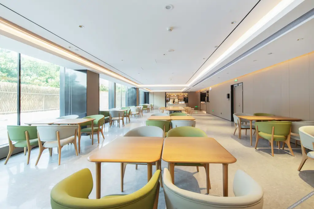 Нанкин: No. 482, Zhongshan East Road, Qinhuai District, Nanjing