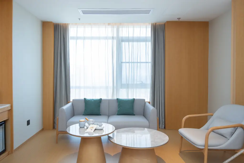 Уси: All Seasons Hotel (Jiangyin Lingang Hongdou Wanhuacheng Branch)