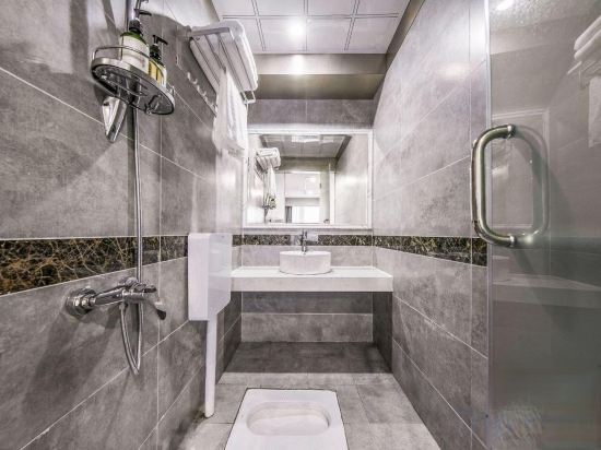 Санья: Sanya is OK seaside boutique homestay