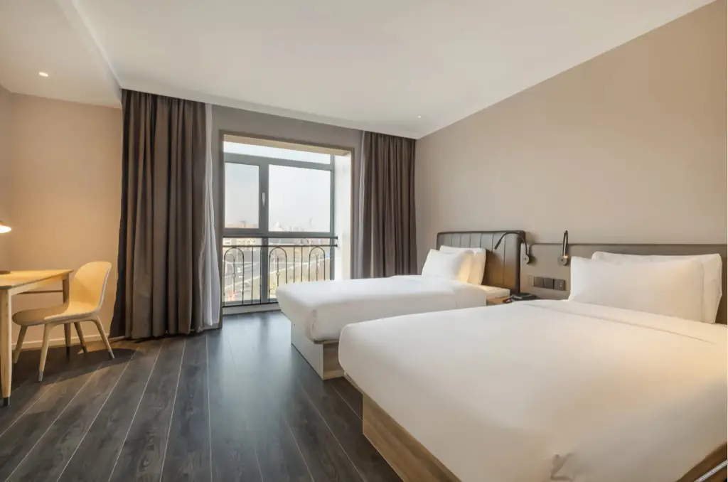 Циндао: Hanting Hotel Qingdao Development Zone Zhongtie World Expo City