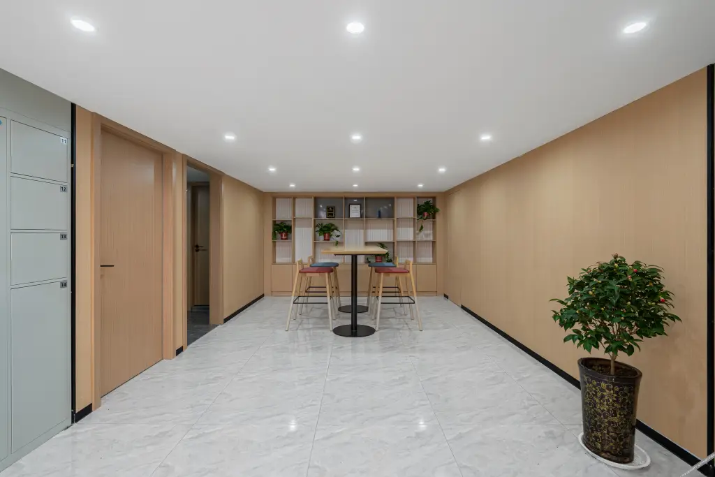 Чжэнчжоу: Thank Inn (Zhengzhou Xinzheng Zhengshang Smart City)